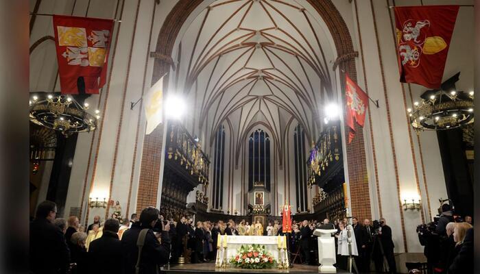 Msza święta w intencji ofiar katastrofy smoleńskiej