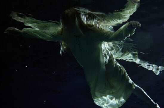 Engel unter Wasser – Ein...