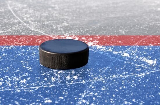 Hockey su ghiaccio:...