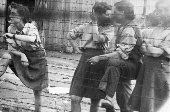 Mauthausen vor der Tür – Das Schicksal der Frauen