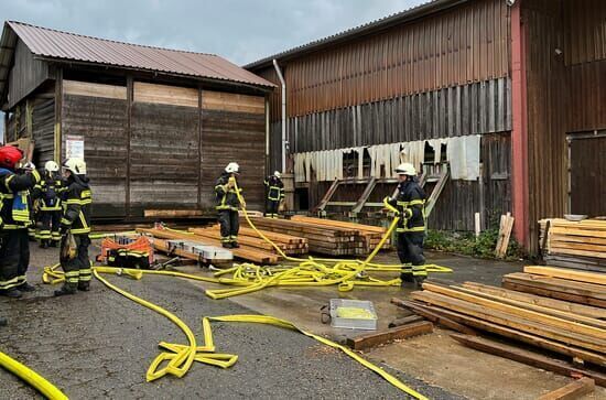 112: Feuerwehr im Einsatz